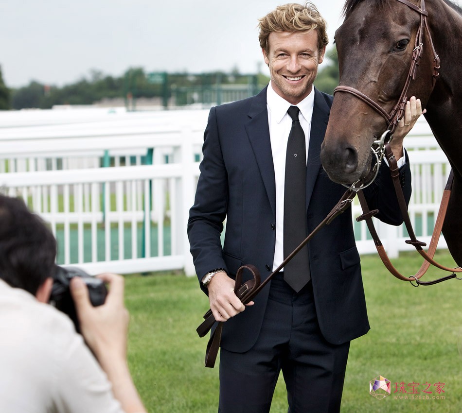 •ؐ(Simon Baker) [ٱ(Longines) (yu)\(yn)(dng)}VƬ