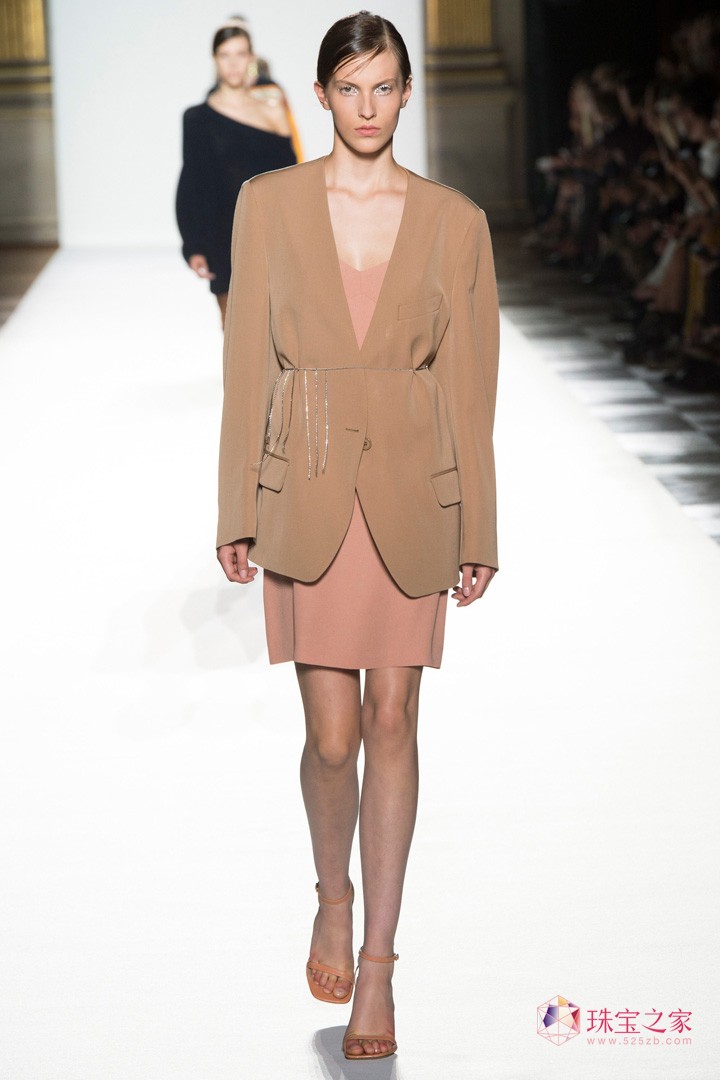 rֲʧˇg(sh)ϢDries Van Noten 2018ϵЕrb