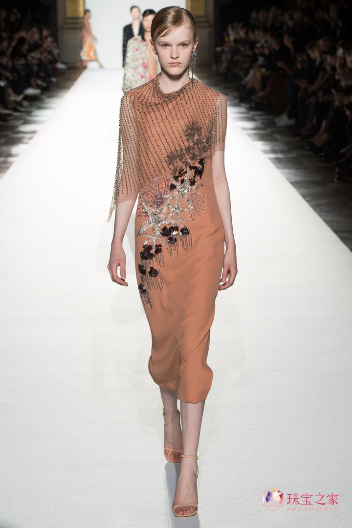 rֲʧˇg(sh)ϢDries Van Noten 2018ϵЕrb